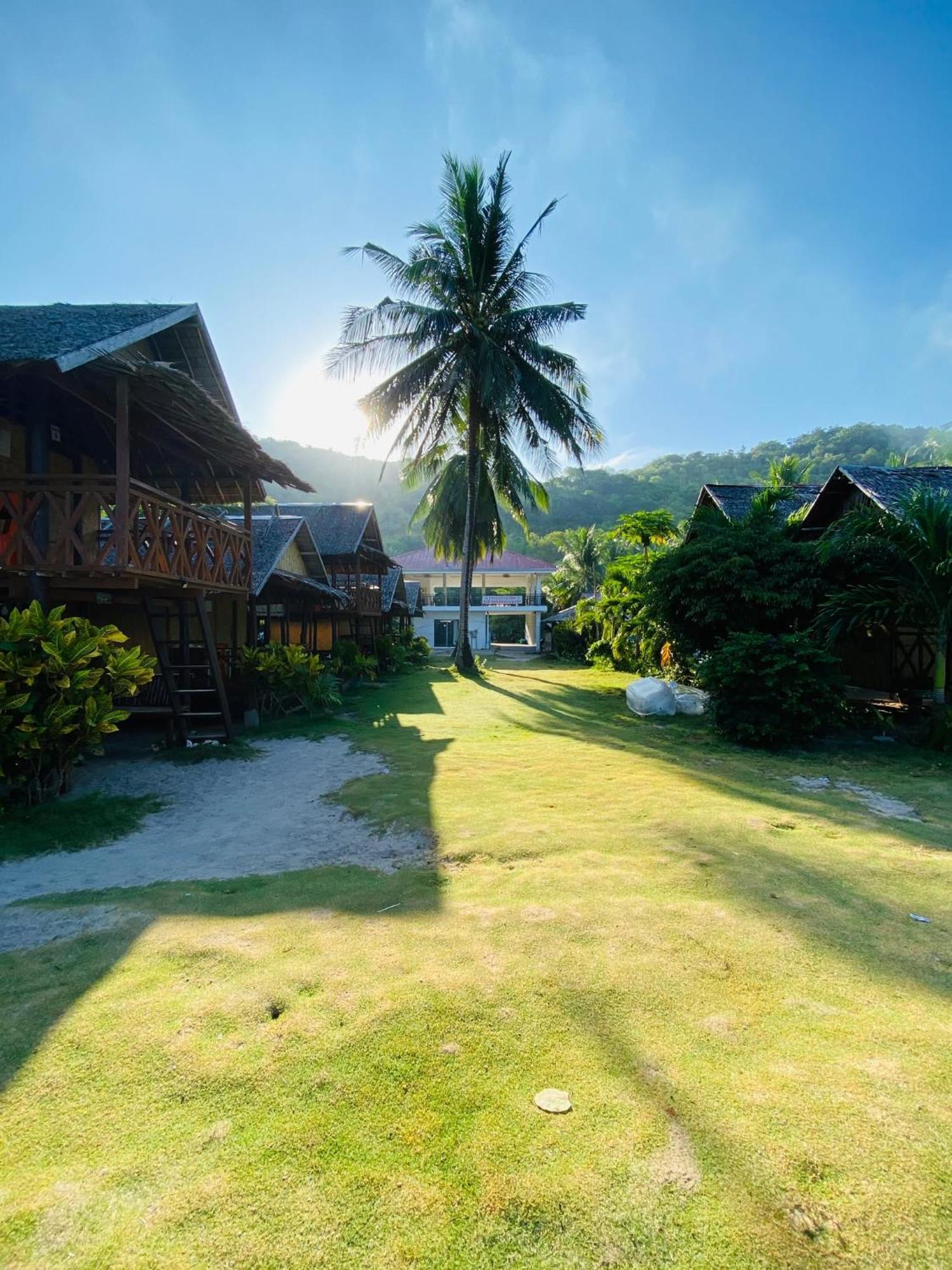 Ocam Ocam Casadyan Inn New Busuanga Екстер'єр фото